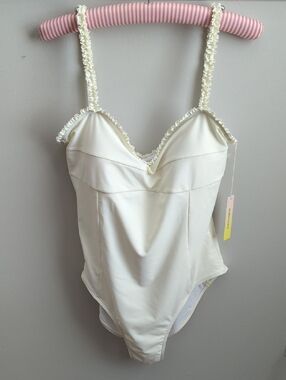 NWT Summersalt Cream Ruffled Strap One-Piece
